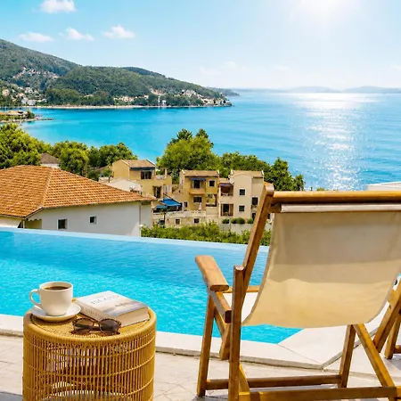 Konstantinos Island View Apartment *