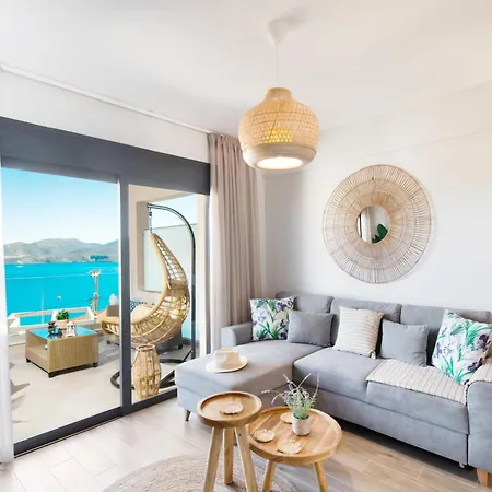 Konstantinos Island View Apartman *